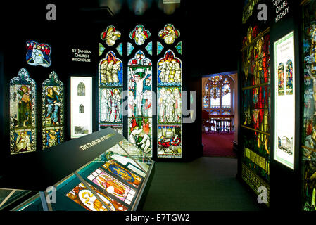 Les expositions dans le château de Cliffe. Keighley, West Yorkshire, England UK Banque D'Images