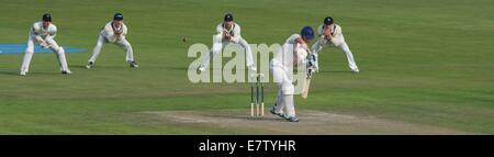 Manchester, UK 24 septembre 2014 Luis Reece (Lancashire) joue et passe à côté. V Lancashire cricket du comté de Middlesex, Manchester, UK Crédit : John Fryer/Alamy Live News Banque D'Images