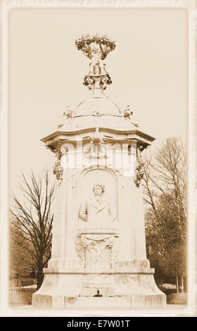 Détail architectural du monument à Haydn, Beethoven et Mozart (Berlin, Allemagne) Banque D'Images