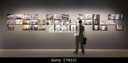 Exposition 'La construction de mondes. Photographie et architecture dans l'âge moderne" au Barbican Art Gallery Banque D'Images