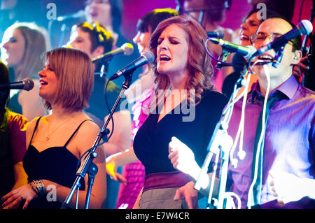 Perpetuum Jazzile, slovène, groupe de musique a cappella à la scène en concert sold out Dvorana Tabor, Maribor, Slovénie, 2012 Banque D'Images