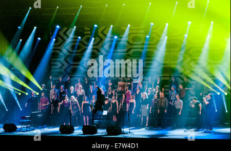 Perpetuum Jazzile, slovène, groupe de musique a cappella à la scène en concert sold out Dvorana Tabor, Maribor, Slovénie, 2012 Banque D'Images