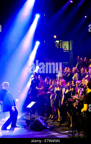 Perpetuum Jazzile, slovène, groupe de musique a cappella à la scène en concert sold out Dvorana Tabor, Maribor, Slovénie, 2012 Banque D'Images