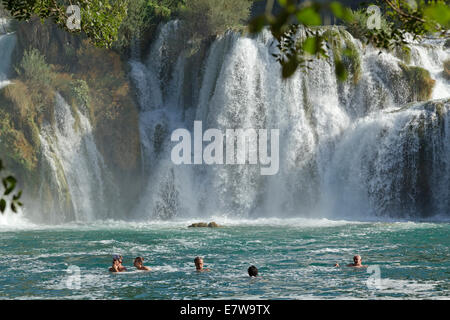 Cascade, parc national de Krka, Dalmatie, Croatie Banque D'Images