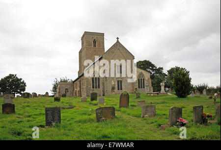 Une vue de l'église paroissiale de St Pierre à grand Walsingham, Norfolk, Angleterre, Royaume-Uni. Banque D'Images
