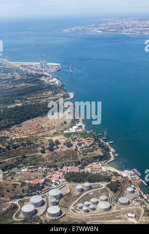 Vue aérienne sur la côte de Lisbonne avion Banque D'Images