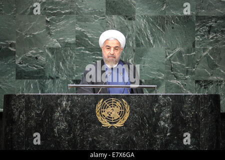 Siège des Nations Unies à New York, USA. 25 Septembre, 2014. Le Président iranien Hassan Rohani prend la parole lors du débat général de la 69ème session de l'Assemblée générale des Nations Unies, au siège de l'ONU à New York, le 25 septembre 2014. Credit : Niu Xiaolei/Xinhua/Alamy Live News Banque D'Images