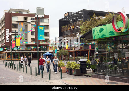 Plaza Foch, le centre du quartier touristique La Mariscal à Quito, Equateur Banque D'Images