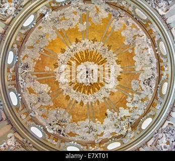 Padoue, Italie - septembre 8, 2014 : La coupole de la chapelle en Reliquiary la Basilica del Santo ou Basilique de Saint Antoine de Pado Banque D'Images