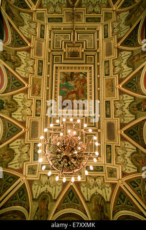 Plafond orné de la librairie cafe, Budapest, Hongrie Banque D'Images