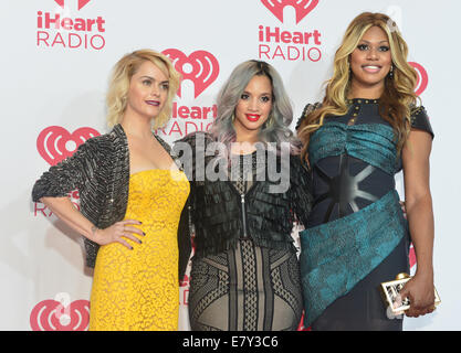 Actrice Taryn Manning, Dascha Polanco et Laverne Cox assiste à la 2014 iHeartRadio Music Festival à Las Vegas Banque D'Images