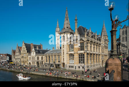 Une belle fin de journée à étés Graslei, la vieille ville médiévale de Gand en Belgique Banque D'Images