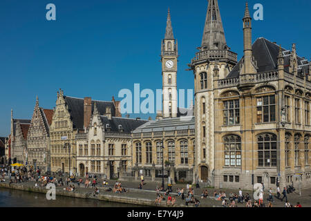 Une belle fin de journée à étés Graslei, la vieille ville médiévale de Gand en Belgique Banque D'Images