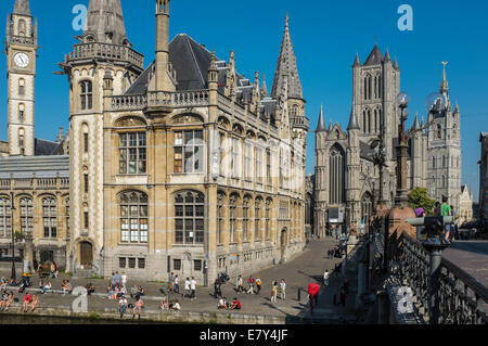 Une belle fin de journée à étés Graslei, la vieille ville médiévale de Gand en Belgique Banque D'Images