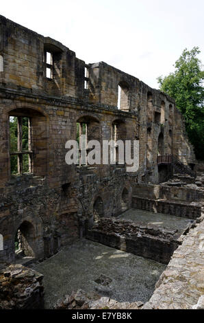 Une partie des ruines de Dunfermline Palace dans le Fife, en Écosse. Banque D'Images