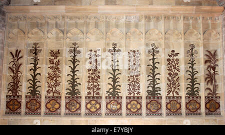 La peinture sur le mur est de l'église du prieuré de Sainte Marie et Saint Cuthbert, Bolton Abbey, UK Banque D'Images