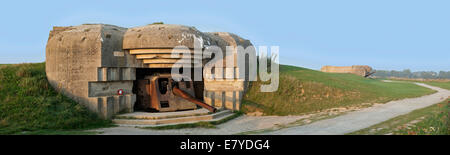 152 mm canon de marine allemand bunker de la batterie Le Chaos, une partie de l'Atlantikwall à Longues-sur-Mer, Normandie, France Banque D'Images