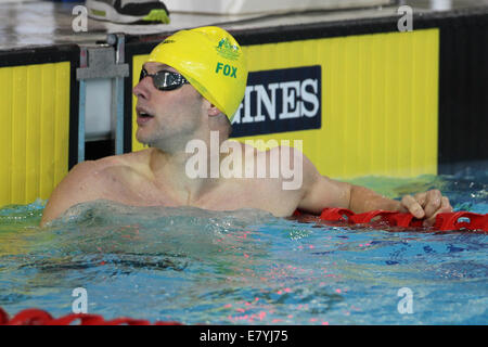 Daniel Fox de l'Australie remporte l'or dans la piscine dans le ParaSport Mens 200m libre S14 à la Finale des Jeux du Commonwealth de 2014, Banque D'Images