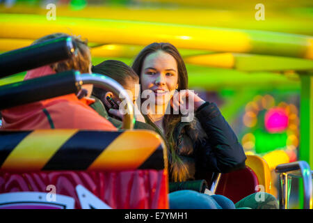 Traditionnel Matejska Fair Girl Prague Holesovice République tchèque Banque D'Images