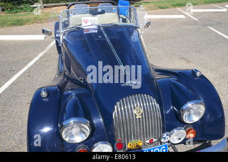 Newport Beach, Sydney, Australie. 27 Sep, 2014. Voitures classiques sur l'affichage à Sydney's Newport Beach. Ici un british Morgan. Crédit : martin berry/Alamy Live News Banque D'Images