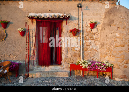 Porte rouge Banque D'Images