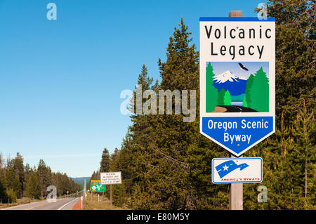 De l'Oregon, héritage volcanique Oregon Scenic Byway, près de la frontière du nord de Crater Lake NP Banque D'Images