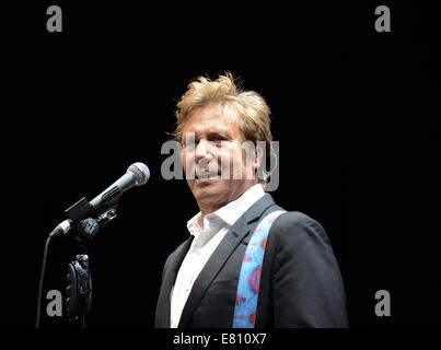 Portsmouth, Virginia, USA. 26 Sep, 2014. Les gagnants des Grammy CHICAGO prendre la foule, retour dans le temps avec leurs nombreux hits au pavillon d'information chez NTelos à Portsmouth, en Virginie. Crédit : Jeff Moore/ZUMA/Alamy Fil Live News Banque D'Images