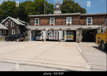 Jamestown, Rhode Island Station du service d'incendie et d'appareils. Banque D'Images