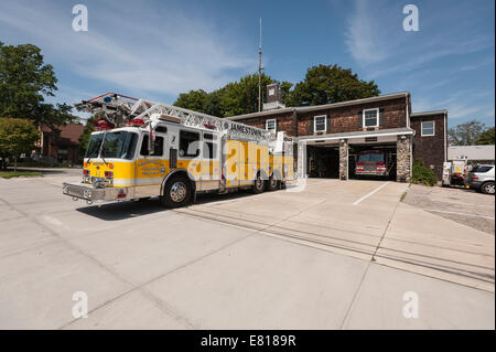 Jamestown, Rhode Island Station du service d'incendie et d'appareils. Banque D'Images