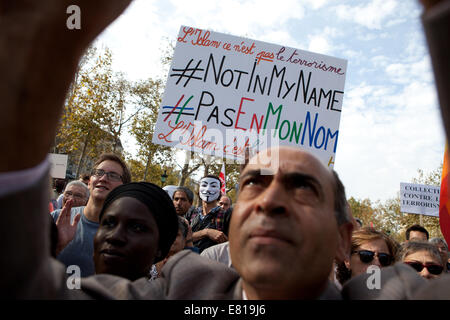 Paris, France. 28 Sep, 2014. "Pas en mon nom", le français protester pour dénoncer ISIS décapitations, Paris, France Crédit : Ania Freindorf/Alamy Live News Banque D'Images