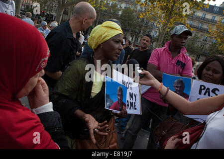 Paris, France. 28 Sep, 2014. "Pas en mon nom", le français protester pour dénoncer ISIS décapitations, Paris, France Crédit : Ania Freindorf/Alamy Live News Banque D'Images