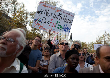 Paris, France. 28 Sep, 2014. "Pas en mon nom", le français protester pour dénoncer ISIS décapitations, Paris, France Crédit : Ania Freindorf/Alamy Live News Banque D'Images