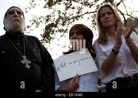 Paris, France. 28 Sep, 2014. "Pas en mon nom", le français protester pour dénoncer ISIS décapitations, Paris, France Crédit : Ania Freindorf/Alamy Live News Banque D'Images