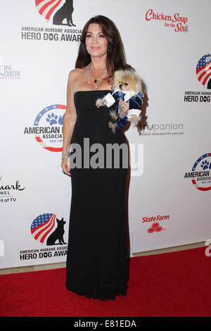 Los Angeles, Californie, USA. 27 Sep, 2014. Vanderpump Lisa arrive à la 4e Conférence annuelle de l'Association American Humane Dog Hero Awards le 27 septembre 2014 au Beverly Hilton Hotel, Beverly Hills, Californie.USA.. TLeopold Globe Crédit :/Photos/ZUMA/Alamy Fil Live News Banque D'Images