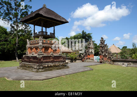 Les pagodes et lieux de prières du Temple de Taman Ayun Pura, sanctuaire national, Bali, Indonésie Banque D'Images