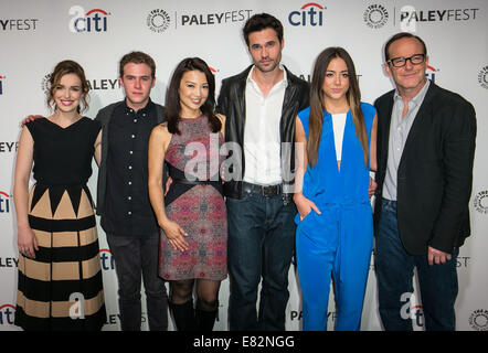 PaleyFest 2014 - 'Merveille de Agents du S.H.I.E.L.D.' présentation au Kodak Theater avec : Elizabeth Henstridge,Iain De Caestecker,Ming-Na Wen, Brett Dalton,Chloe Bennett,Clark Gregg Où : Los Angeles, California, United States Quand : 23 Mars 2014 Banque D'Images