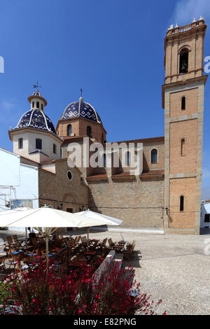 L'église au dôme bleu de la Vierge del Consuelo, ville d'Altea, Costa Blanca, Espagne, Europe. Banque D'Images