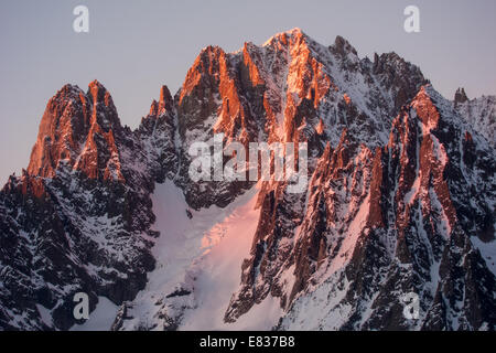 Les Drus et l'Aiguille Verte au crépuscule vu de requin hut, Vallée Blanche, Chamonix, France Banque D'Images