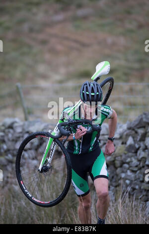 2014 3 pics en Cyclocross Yorkshire Dales, Rob Jebb gagnant. Banque D'Images