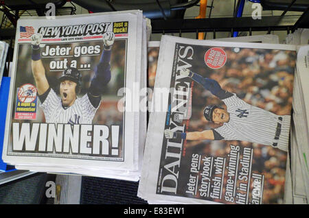 Les titres des journaux de New York le vendredi, Septembre 26, 2014 rapport sur l'État de New York Yankee Derek Jeter's jeu final Banque D'Images