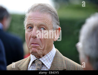 Dorset, UK. Sep 29, 2014. L'acteur Edward Fox a été rejoint par sa femme et ses collègues de l'actrice Joanna David comme ils ont ouvert une série de nouvelles serres du Kingston Maurward Horticultural College dans leur comté de Dorset, Angleterre. Credit : Dorset Media Service/Alamy Live News Banque D'Images