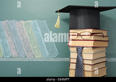 Professeur avant tableau sur l'élaboration de livres Banque D'Images