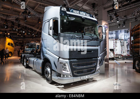 Camion Volvo FH à la 65e Salon IAA Véhicules utilitaires à Hanovre, Allemagne 2014 Banque D'Images