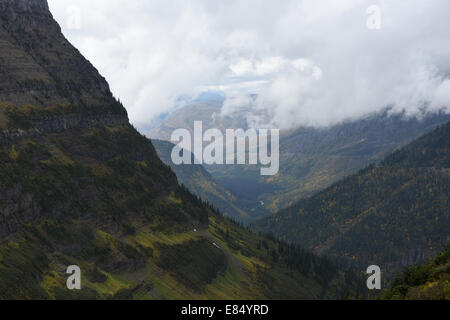 Vue de Logan Pass dans le Glacier National Park, Montana, USA. Banque D'Images