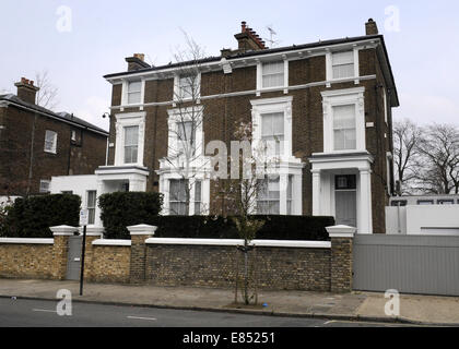 Vue générale de Gwyneth Paltrow et Chris Martin's home à Belsize Park, Londres. Le Celebrity couple a annoncé cette semaine qu'ils sont formellement à mettre fin à leurs 10 ans, l'appeler un "découplage conscient.' Featuring : Voir Où : London, Royaume-Uni Quand : 28 Mars 2014 Banque D'Images