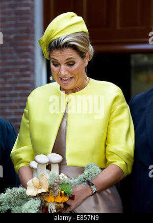 Amsterdam, Pays-Bas. Sep 30, 2014.reine néerlandaise maxima à l'ouverture d'Micropia au Zoo Artis d'Amsterdam. Dpa : Crédit photo alliance/Alamy Live News Banque D'Images