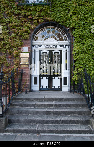 Porte de style géorgien, Fitzwilliam Square, Dublin, Irlande Banque D'Images