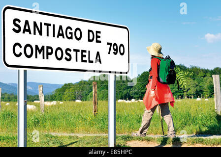 L'Espagne, Saint James Way : le départ des pèlerins de Compostelle à Roncesvalles Banque D'Images