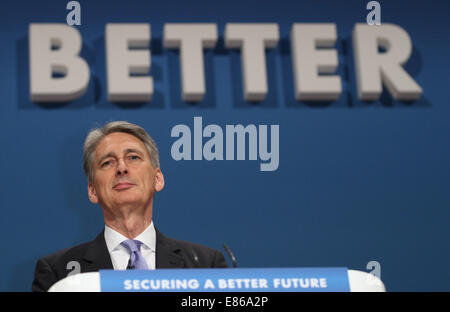 PHILIP HAMMOND DÉPUTÉ SECRÉTAIRE D'ÉTAT AUX AFFAIRES ÉTRANGÈRES Le 01 octobre 2014 CCI BIRMINGHAM ENGLAND Banque D'Images