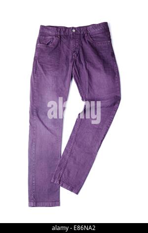 Jeans Homme slim violet isolé sur fond blanc Banque D'Images